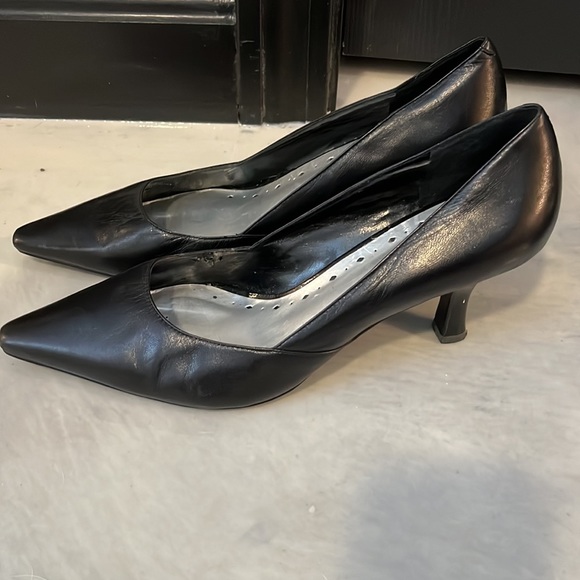 BCBGirls black shoes - Picture 2 of 2